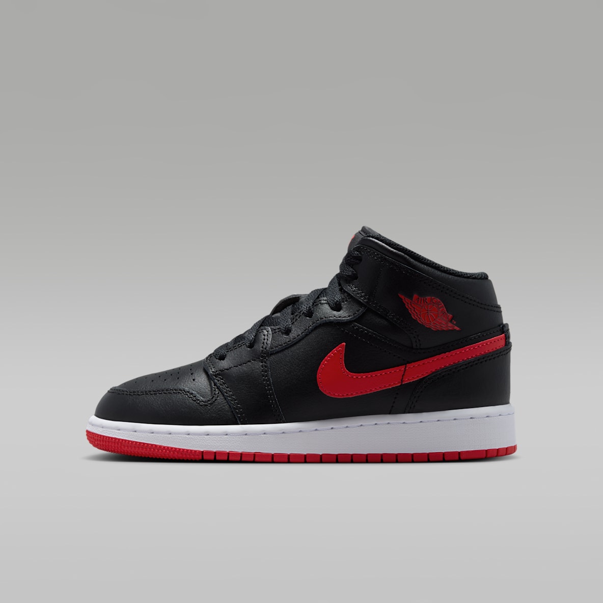 Nike Jordan ナイキ ジョーダン スニーカー 靴 キッズ ジュニア NIKE公式】 キッズ ジョーダン 1 シューズ【ナイキ公式通販】